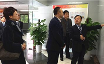 大渡口区统战部部长王涛来亚星集团调研