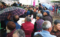亚星集团开展“重阳感恩敬老”活动